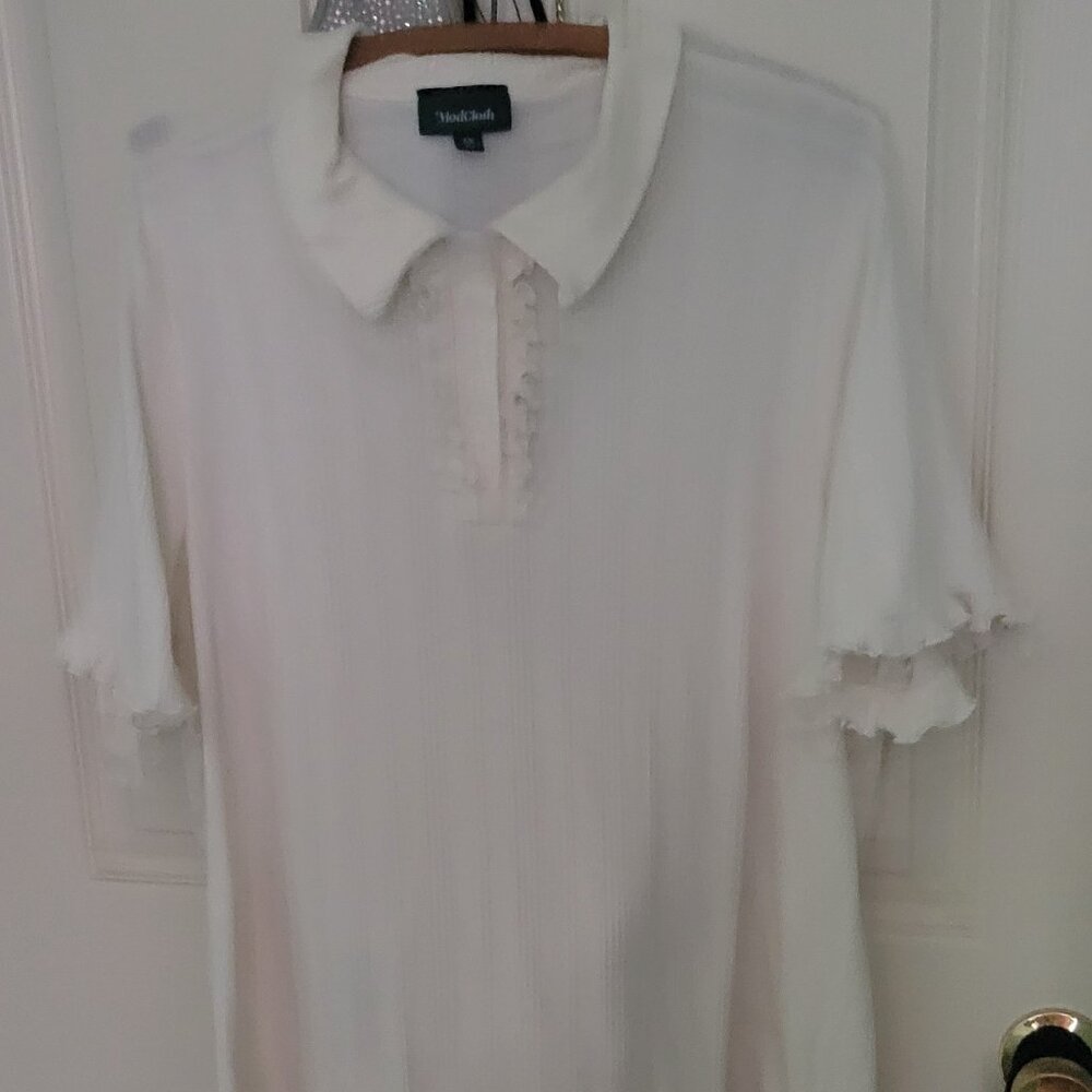 Scalloped Sleeved Ivoy Polo Shirt
